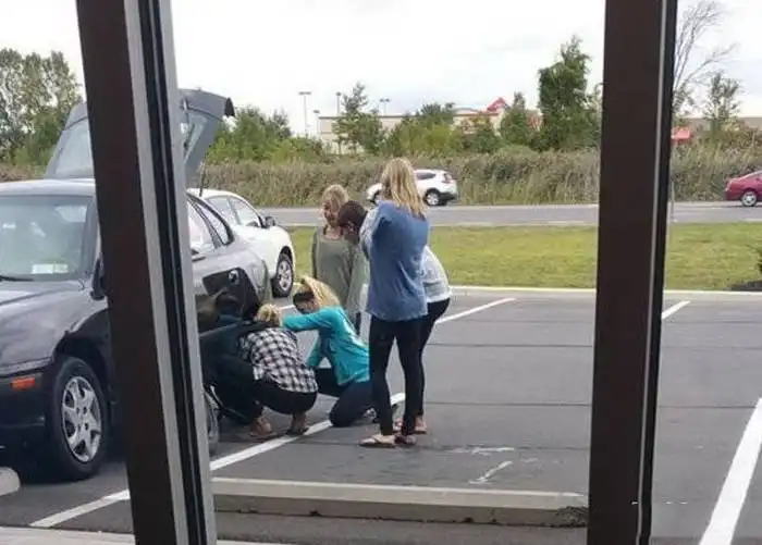 Женщины за рулем