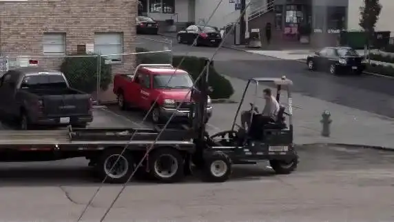 Сам себя погрузил