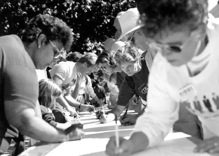 Как к людям пришел СПИД: история в фотографиях