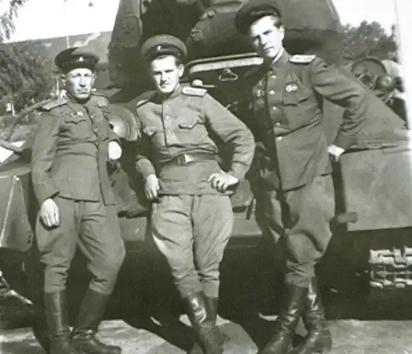 Граната вместо табельного оружия.