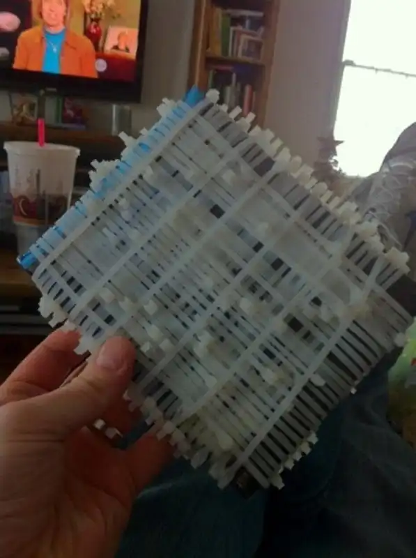 Ждешь гитару, а получаешь футболку — рождественские сюрпризы от знатных троллей