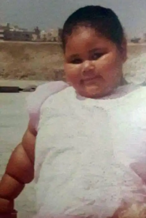 Для транспортировки дамочки весом в полтонны пришлось сломать стену