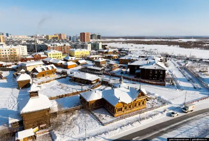 Один из самых «холодных» городов Земли с высоты
