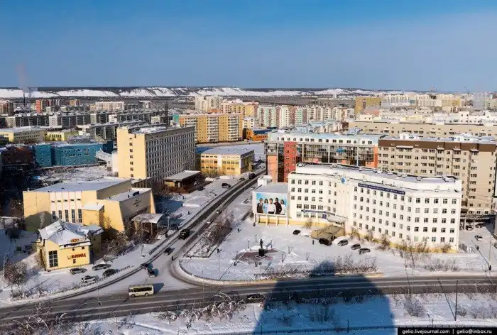 Один из самых «холодных» городов Земли с высоты