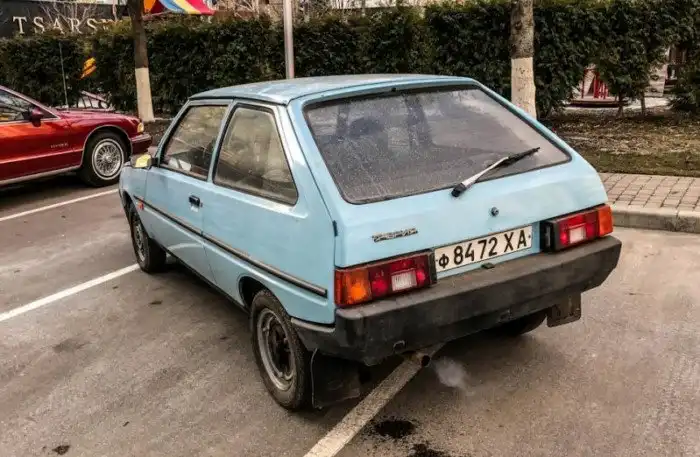 ЗАЗ-1102 Таврия 1991 года с пробегом 900 километров