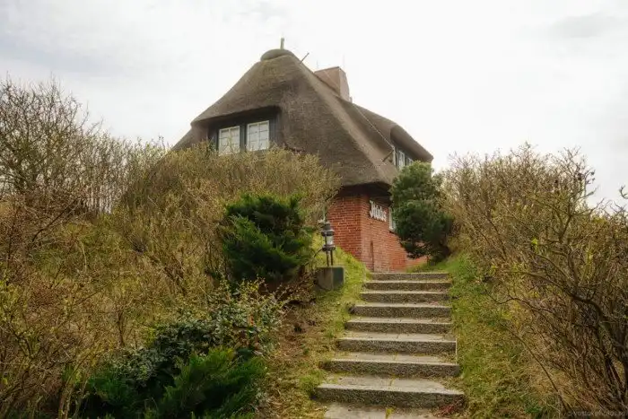 Как выглядит самый дальний и дорогой остров в Германии