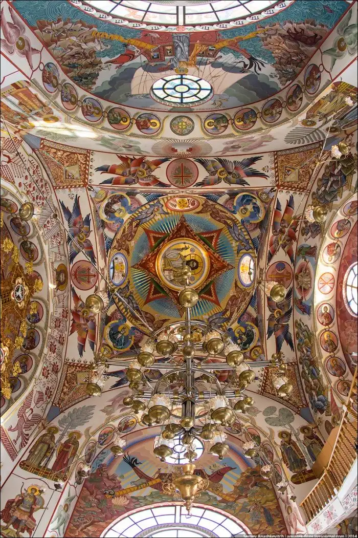 Храм Святителя Николая Мирликийского в Крыму