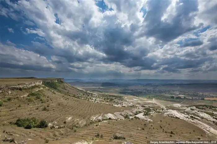 Ак-Кая или Белая скала - каменная красавица Крыма