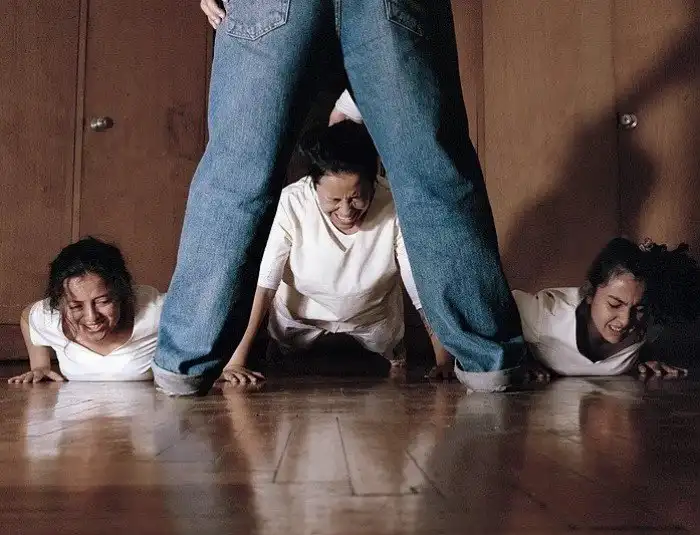 Что творится за дверями закрытых клиник по «лечению» гомосексуалистов