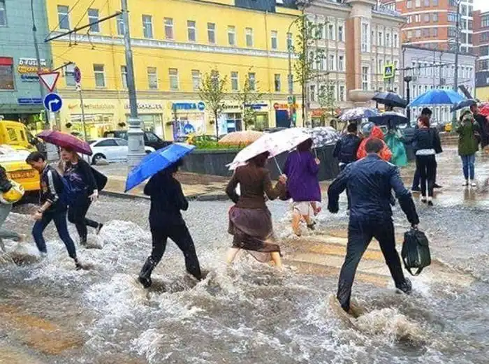 Фото, которые возможно было сделать только в России.