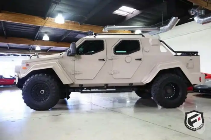На аукционе в США продают армейский внедорожник Terradyne Gurkha за 700 000$