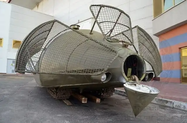 В Киеве представили бронемашину на базе трактора Т-150