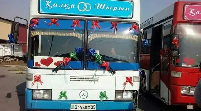 Свадебный кортеж из автобусов в Алматы