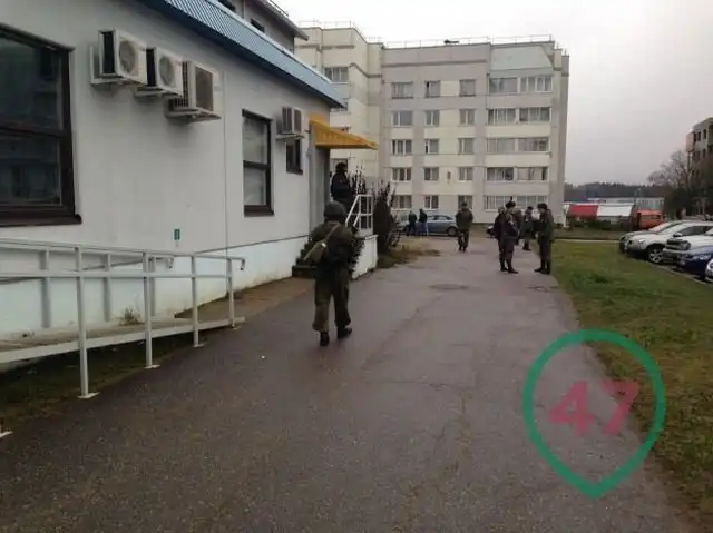 Военные не дали коммунальщикам отключить от отопления офицерское общежитие