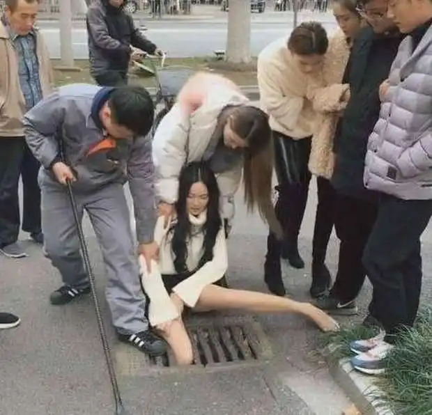 Почему не стоит отвлекаться на телефон во время ходьбы