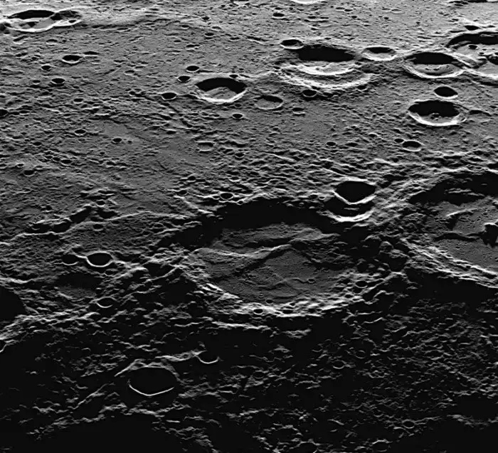 Как выглядят другие миры? Поверхности планет Солнечной системы