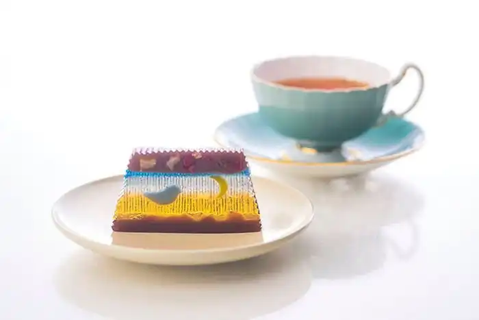 Десерт, напоминающий произведение искусства