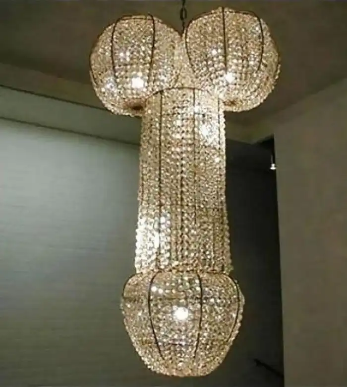 Тащите быстрее канистру, спички уже приготовил