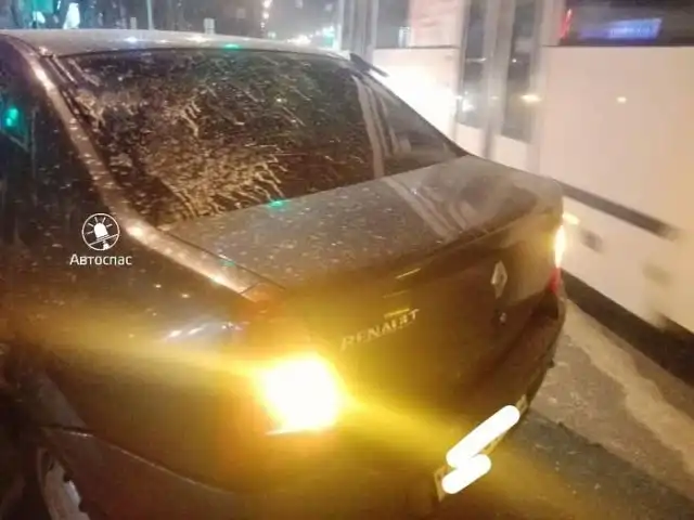 В Новосибирске таксист устроил погоню и пошел на таран, чтобы остановить обидчика