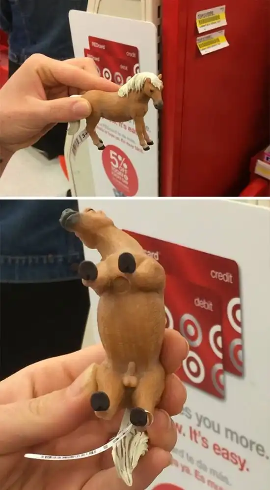 Игрушки, которые лучше не показывать детям