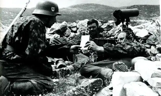 В одиночку против врага