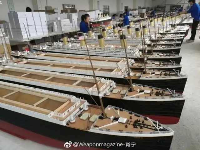 На предприятии по производству радиоуправляемых моделей кораблей