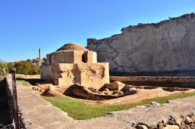 Спасение от затопления хамама Артуклу XIII века в Турции