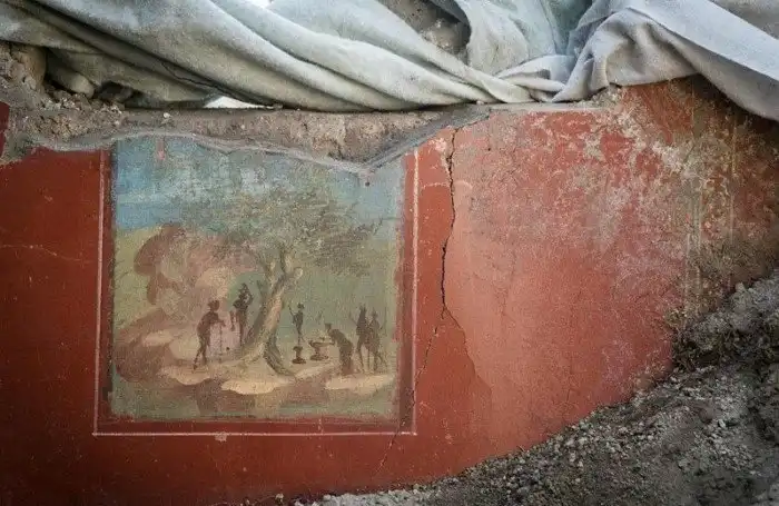 Археологи добыли новые сокровища в Помпеях