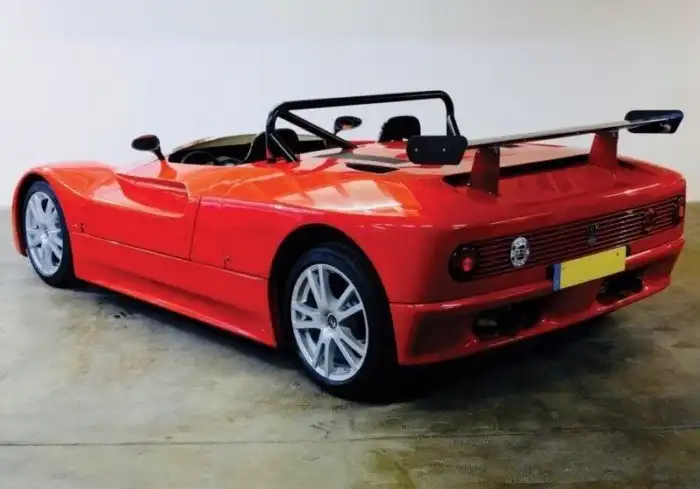 Maserati Barchetta из 90-х выставлен на продажу