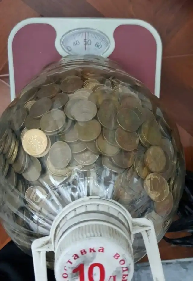 Как вам такая копилка для мелочи?