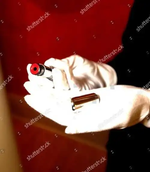 Губная помада с необычной функцией