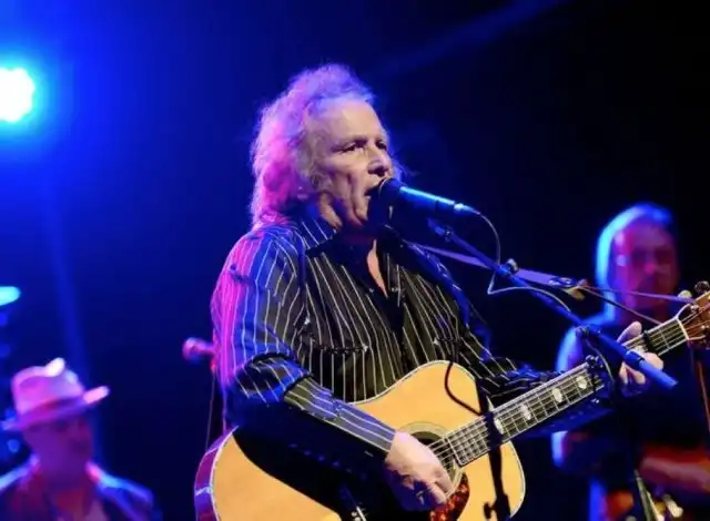 "Настоящая" любовь: певец Дон Маклин и его 24-летняя возлюбленная Пэрис Дилан