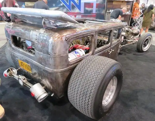 Самые крутые экспонаты автомобильного тюнинга с выставки SEMA