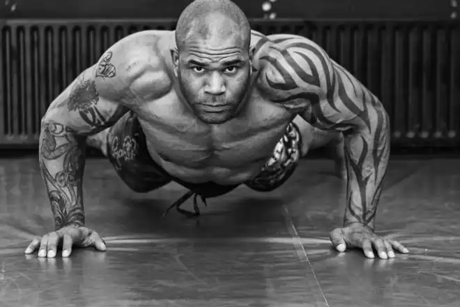 Что сделают с телом ежедневные отжимания