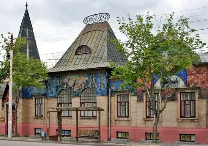 Лучшие примеры архитектуры эпохи модернизма в России