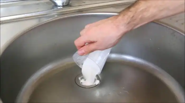 Как прочистить засор в раковине своими силами