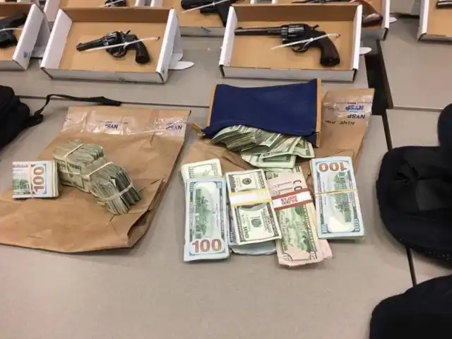 ФБР задержала ветерана пожарной службы Нью-Йорка, который оказался наркоторговцем