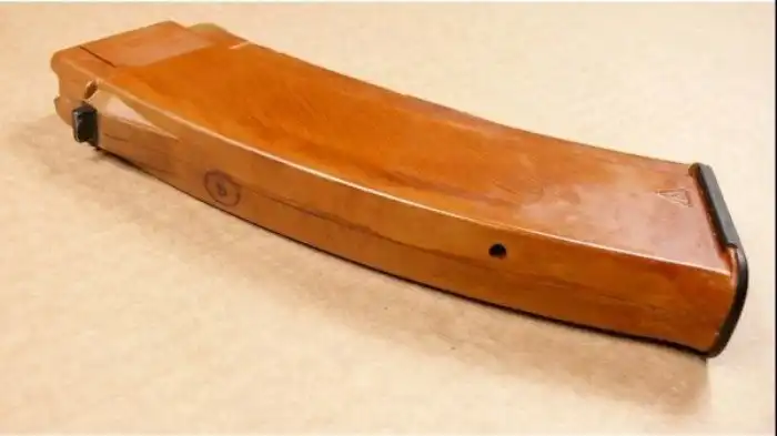 Зачем в магазинах пистолетов нужны отверстия?