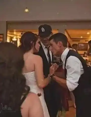 Из серии "Показалось": фотографии, которые определят уровень вашей пошлости