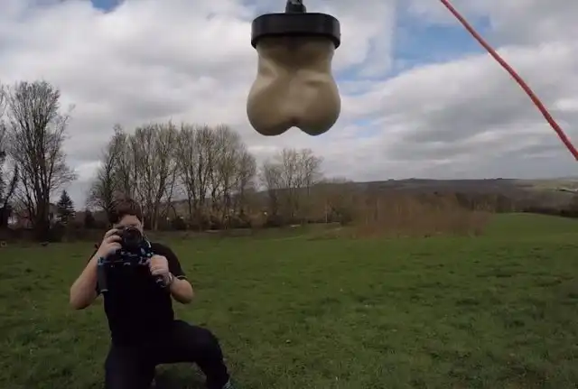 Чего только люди не отправляют в космос