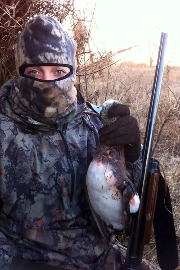 Вооружена и опасна