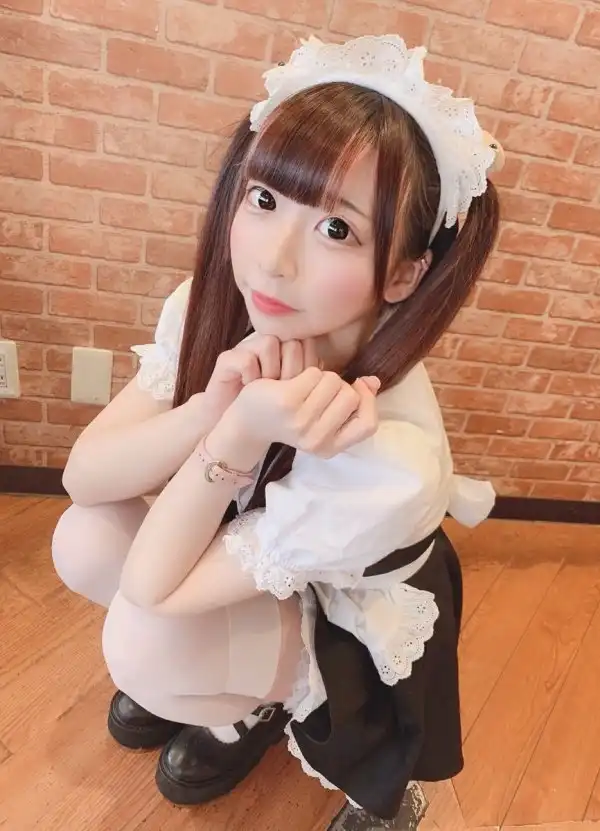 Японский косплей на День горничной