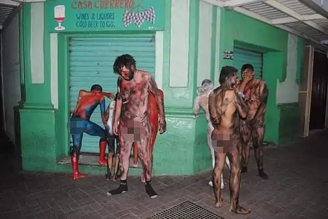 Мексиканский наркокартель "раскрасил" людей под супергероев из "Мстителей"