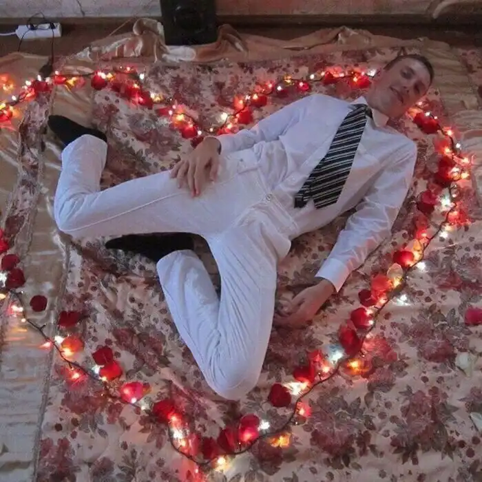 Романтики из социальный сетей, по которым сохнут тысячи девушек