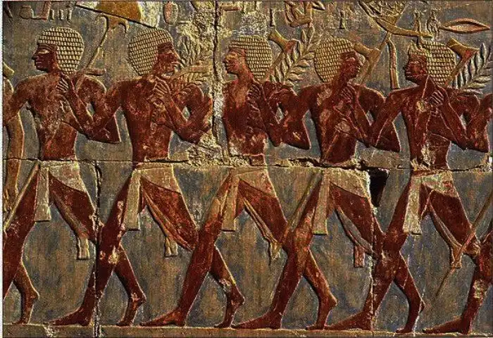 Почему в армиях древних цивилизаций не прижились доспехи