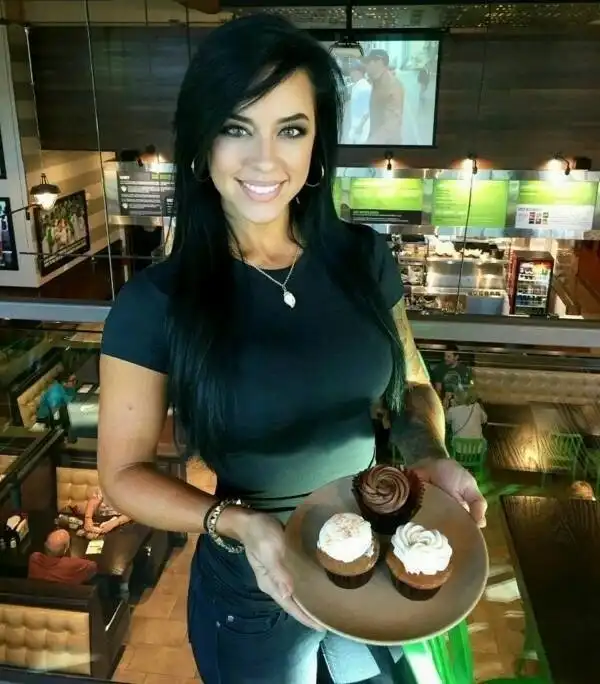 Просто 22 улыбки...