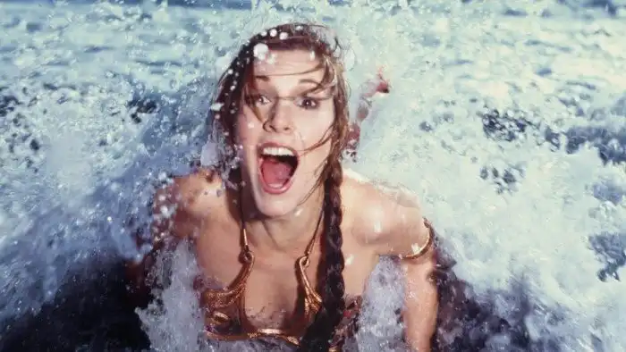 25 по-настоящему летних и освежающих исторических фотографий знаменитостей