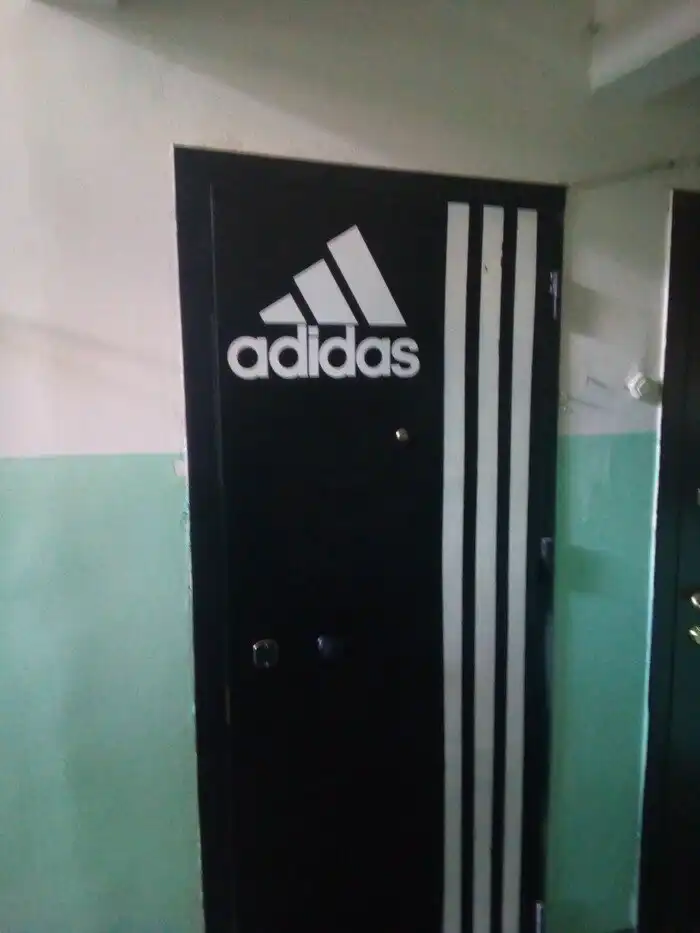 18 подъездов и квартир, в которых живут борцы с серостью и безликостью