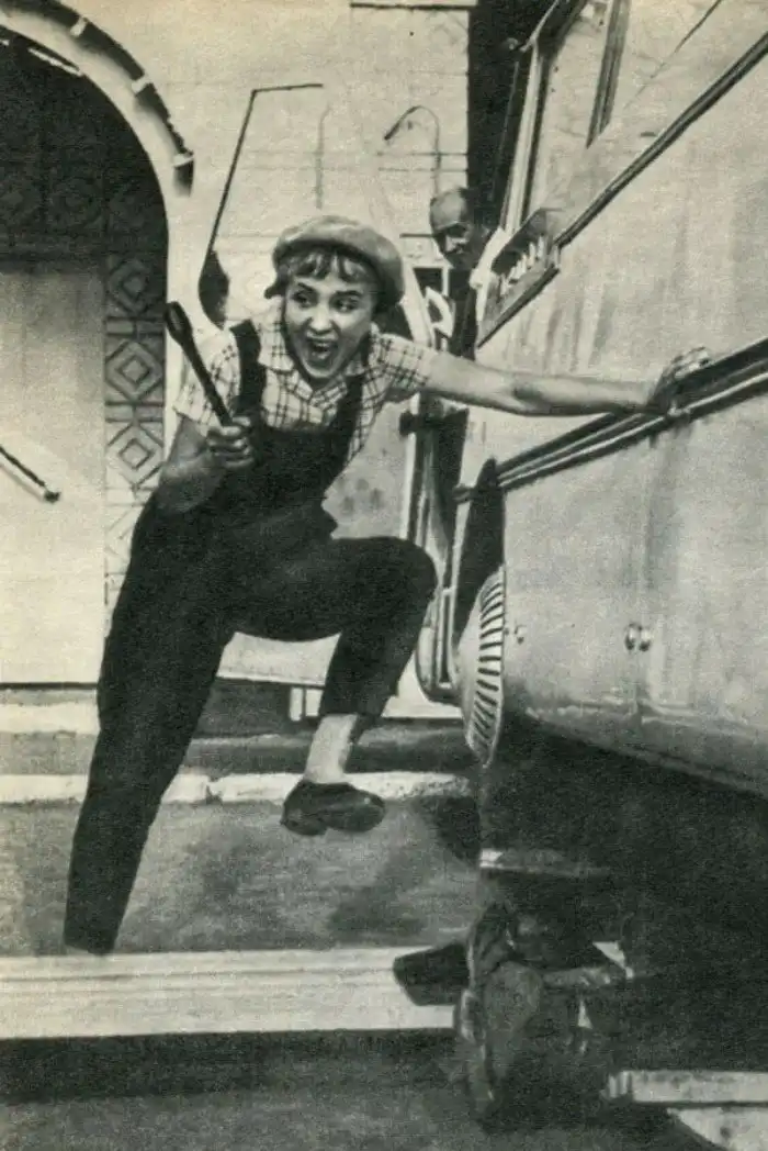 Людмила Добрыйвечер из "Королевы бензоколонки"