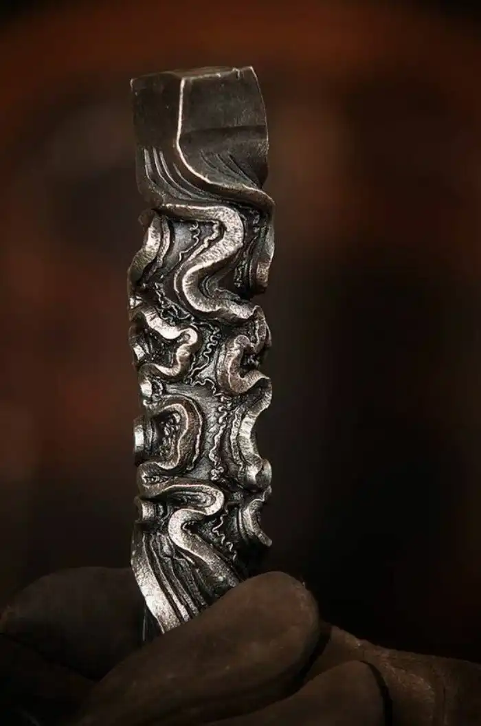 25 доказательств того, что металл в умелых руках становится пластилином